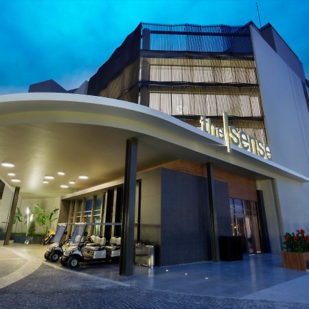 Hotel The Sense Deluxe Side Exterior foto